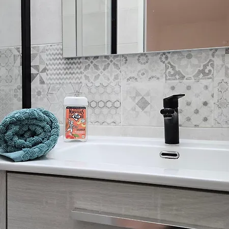 Le De Billie Centre * Le Fuilet