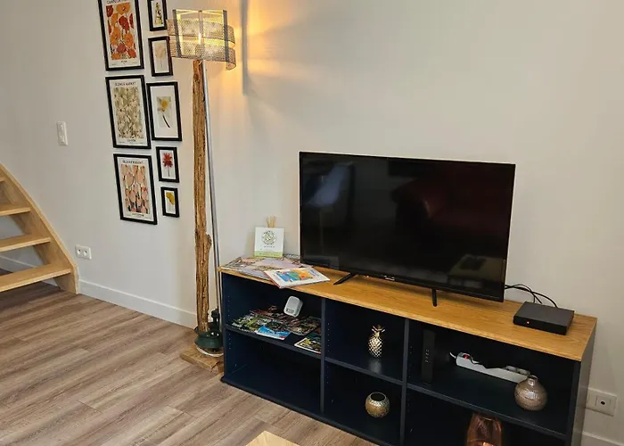 Le De Billie Centre * Le Fuilet